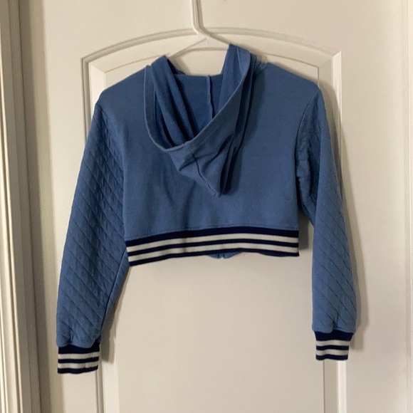 Tommy Hilfiger Cropped Sweatshirt/Sweatpants Set - Picture 3 of 5